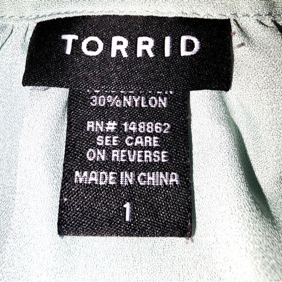 Torrid Mint Green Polyester and Lace Tulip Sleeve Blouse Plus Size 1X - Picture 8 of 13